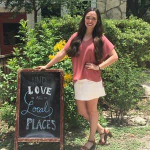 Meet your Posher, Danielle